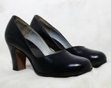 Size 5 1940s Navy Shoes - Unworn Dark Blue Fine Leather Pumps - 40s Snub Toe Heels - WWII Era NOS Deadstock - Classic Pin Up Glamour Girl