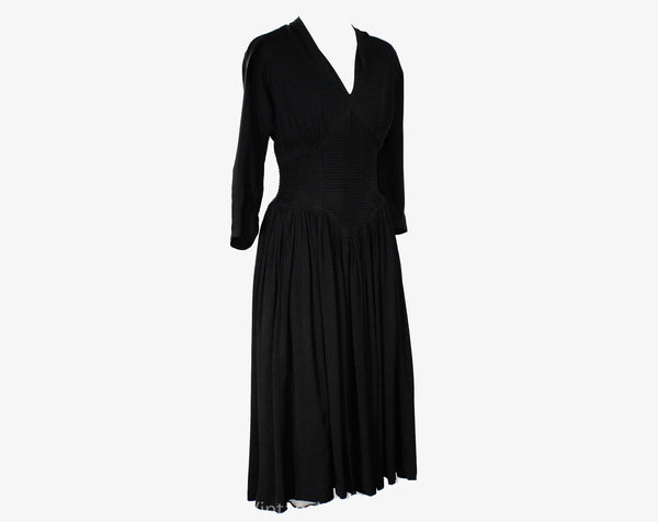 black 40s dress Size 8 1940s launchdate:9/24/2020 A-line High Neck Lantern Size:B this dress transforms you