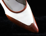 Size 8.5 Spectator Stilettos - Unworn Deadstock Shoe - Size 8 1/2 Two Tone Brown 1950s High Heels - Pointed Toes - NOS 4 Inch Slender Heels