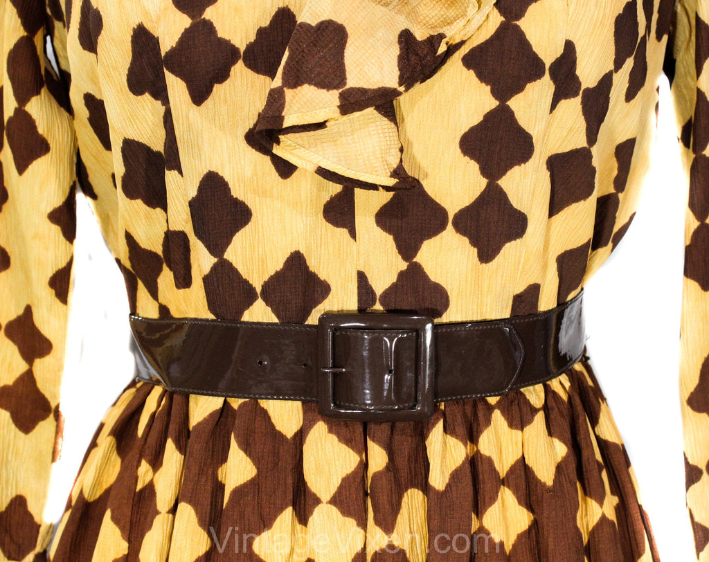 Size 10 1960s Ruffled Dress - Coffee Brown Crinkle Crepe Fit & Flare 6 Vintage Vixen Clothing Size 10 1960s Ruffled Dress - Coffee Brown Crinkle Crepe Fit & Flare 6 Vintage Vixen Clothing