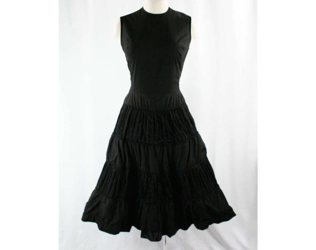 Size 8 1950s Dress - Victorian-esque 50s Black Sun Dress - Fitted Bodi Vintage Vixen Clothing Size 8 1950s Dress - Victorian-esque 50s Black Sun Dress - Fitted Bodi Vintage Vixen Clothing