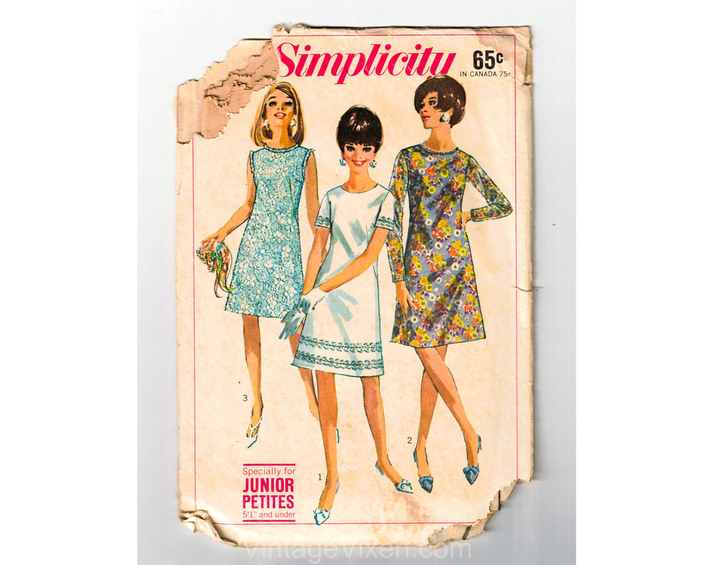 1967 Dress Sewing Pattern - 60s Junior Petite Mini Dress - Sleeveless & Sleeved - Complete Bust 32 Simplicity 7105 1960s Dollybird Baby Doll