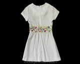 Size 8 10 Girls Summer Dress - 1960s Short Sleeved White Linen Look with Colorful Embroidered Pansy Flowers - Childrens 60s - Bust 29.5