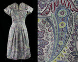 Size 6 Paisley Print 1940s Dress - Summer Matte Rayon - Cap Sleeve Pretty 40s Frock - Hourglass Bodice & A Line Skirt - Waist 25.5