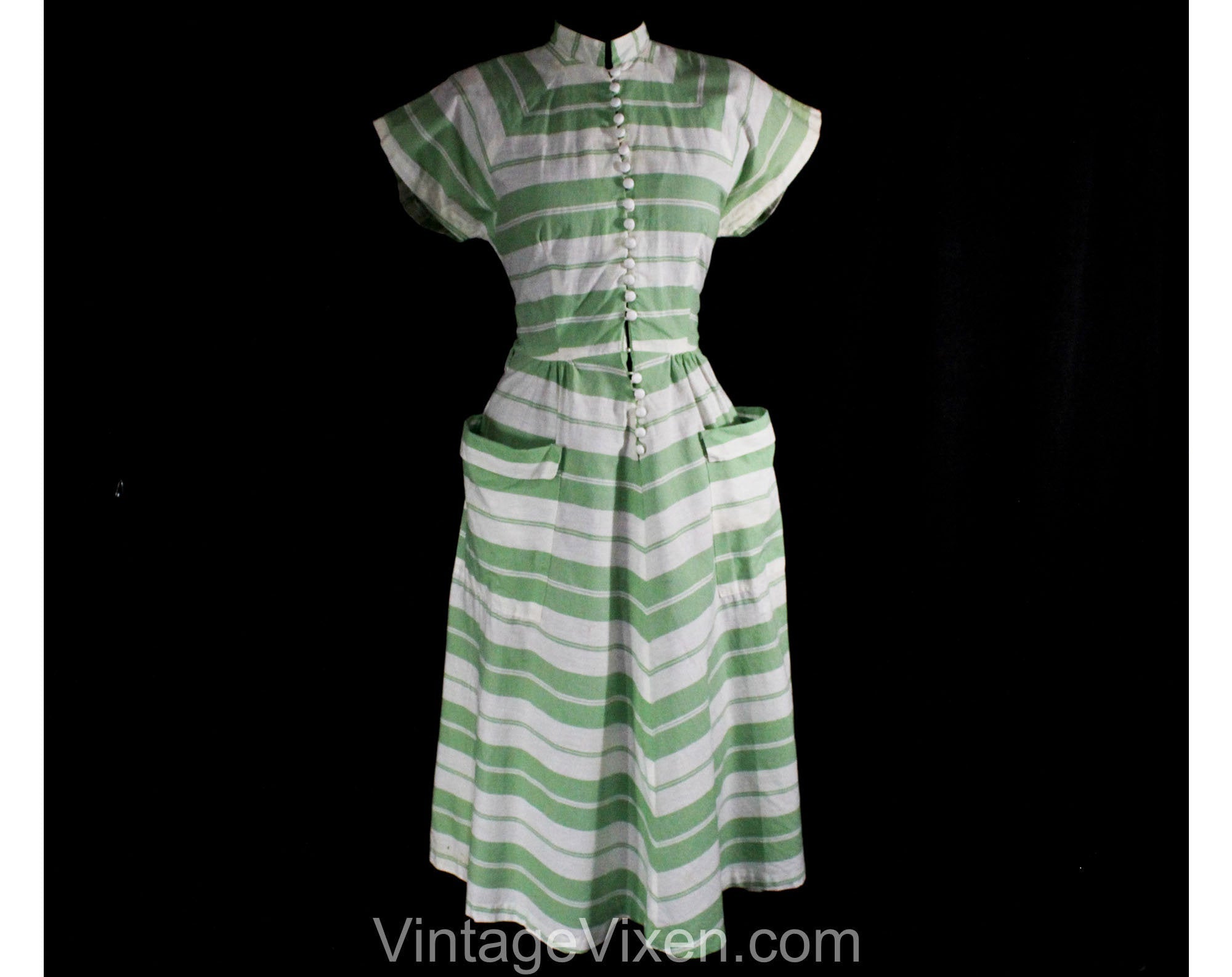 Size 4 1940s Summer Dress - Mint Green Chevron Stripe Cotton - Late 40 Vintage Vixen Clothing Size 4 1940s Summer Dress - Mint Green Chevron Stripe Cotton - Late 40 Vintage Vixen Clothing