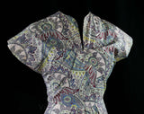 Size 6 Paisley Print 1940s Dress - Summer Matte Rayon - Cap Sleeve Pretty 40s Frock - Hourglass Bodice & A Line Skirt - Waist 25.5