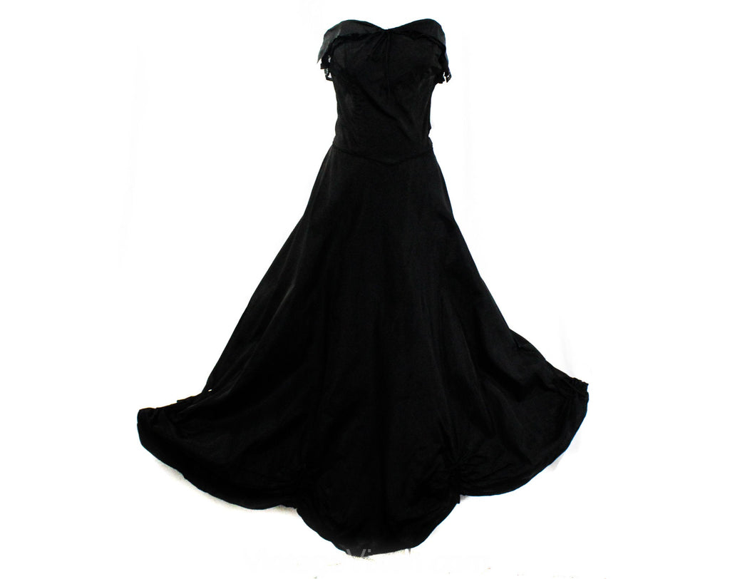 Size 2 1940s Evening Dress - XS Black Taffeta Authentic 30s 40s Formal Vintage Vixen Clothing Size 2 1940s Evening Dress - XS Black Taffeta Authentic 30s 40s Formal Vintage Vixen Clothing