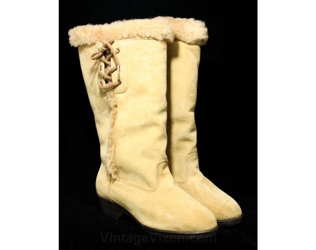 Size 7 W Taupe Suede Boots - Hippie 1960s Deadstock - Light Tan Beige Leather - Lace Up Sides - Fall Winter Shoes - Cozy Faux Fur Lining