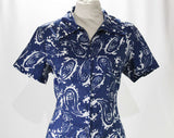Size 14 1960s Dress - Blue Paisley Atomic Novelty Print - 60s Short Sleeve Sheath - Zip Front - Kitsch Housewife Chic - Bust 41 - 47311