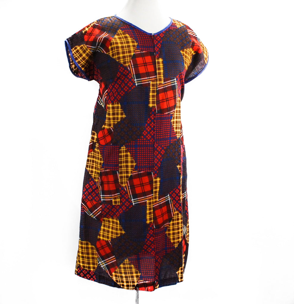 Size XL 60s Dress - Red Patchwork Print Cotton House Dress - Size 16 S Vintage Vixen Clothing Size XL 60s Dress - Red Patchwork Print Cotton House Dress - Size 16 S Vintage Vixen Clothing