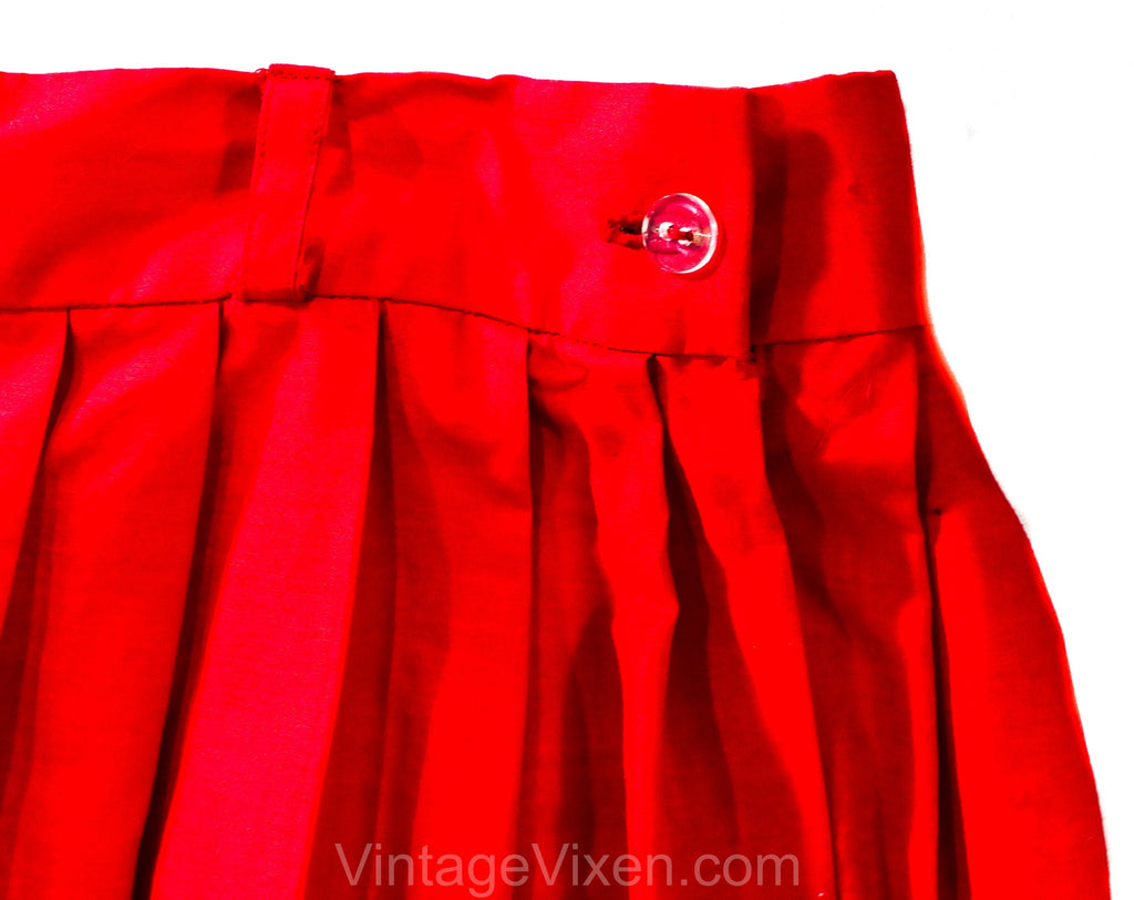 Red pleated skirt 50s hotsell