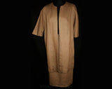 Size 6 Tan Suit - ca. 1962 Minimalist Mocha Linen Suit - Small Open Beige Front Jacket & Pencil Skirt - High Quality - Waist 26 - 31662-1