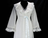 Size 8 Nightgown & Robe Set - Small Medium 1960s Peignoir Lingerie - Beautiful Pastel Daisy Embroidery - Summer Trousseau Nightie - Bust 35