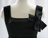 Size 8 Perfect Black Cocktail Dress - 1950s 1960s Bow Accent & Square Neckline - Wood Grain Moire Taffeta - Party Dress - Bust 34.5 - 42169