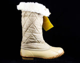 Size 6 Preppy Duck Boots - Neutral Tan Quilted Nylon with Rubber Soles & Faux Fur Lining - Light Brown Beige 1960s Fall Shoes - NOS with Tag