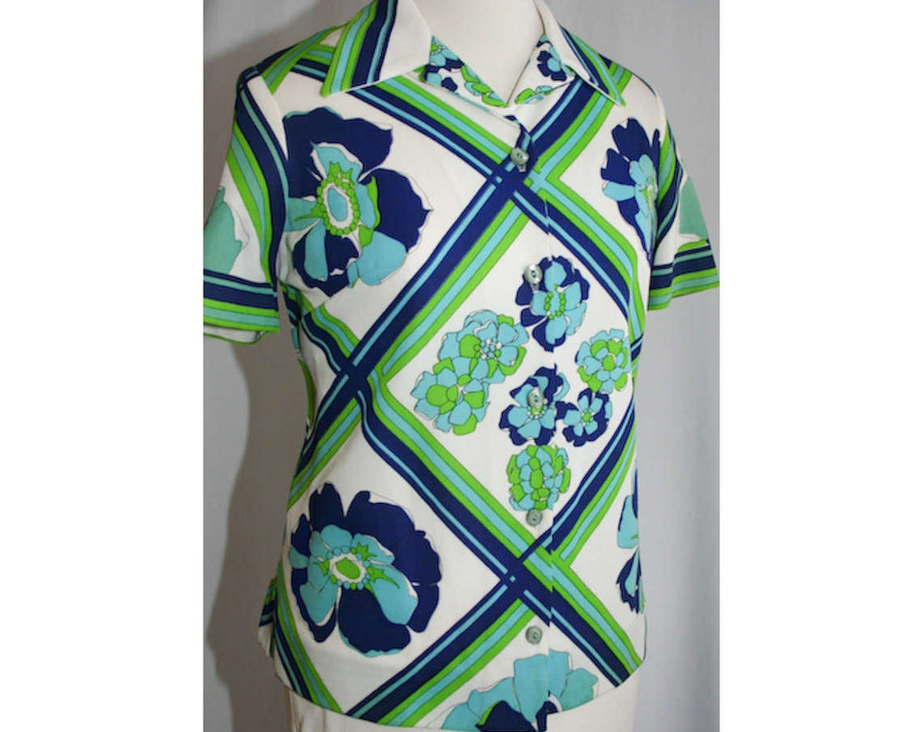 Large 60s Shirt - Navy & Lime Floral Lattice Polyester Top - Size 14 Blue and Green Short Sleeved 1960s Casual Blouse - Bust 42 - 31728