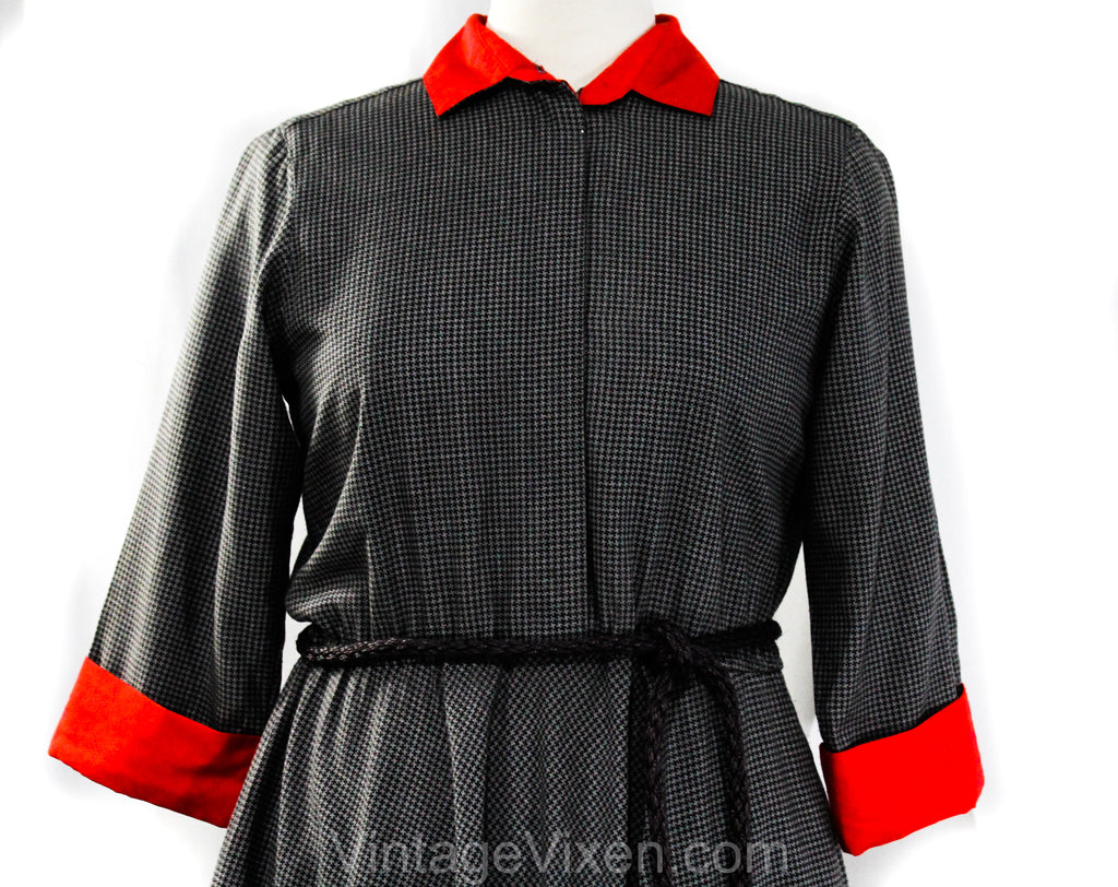 Size 10 Shirtwaist Dress - 1950s Inspired Gray Houndstooth Fit & Flare Vintage Vixen Clothing Size 10 Shirtwaist Dress - 1950s Inspired Gray Houndstooth Fit & Flare Vintage Vixen Clothing