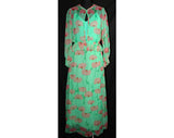Size 2 Garden Party Dress - Green & Pink Daisy 1970s Chiffon Ensemble - 130 Dollar Original Tag - Spring 70s Deadstock - Bust 32 - 32502