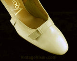Size 6 Beige Heels - Mod 1960s Taupe Shoes with Cutout Design - Slick Patent Leather Style 60s Pumps - 60's Deadstock - 6AA Narrow - 48065-1