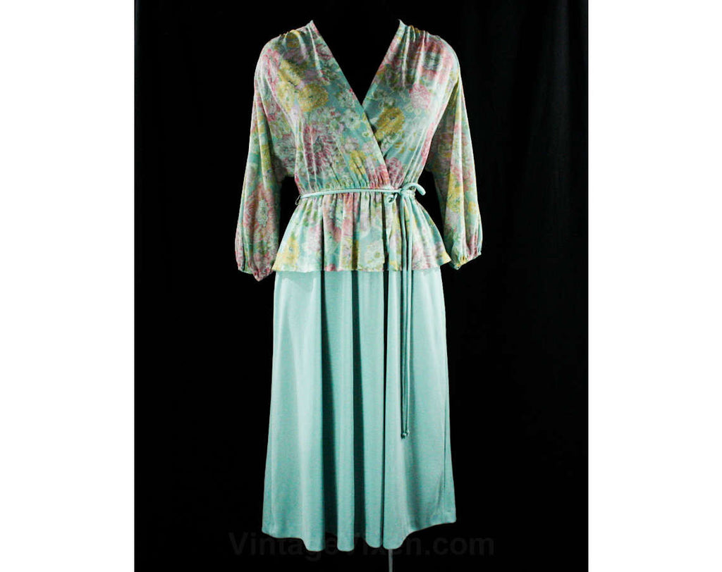 Size 8 Dusky Antique Floral Dress - 1970s Chic - Modernist 70s - Wrap Front - Peplum - Flared Skirt - Self Tie Belt - Bust 34 - 43504