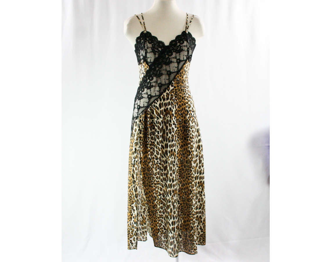 Size 10 Leopard Print Nightgown - Fredericks of Hollywood - 1980s Ling Vintage Vixen Clothing Size 10 Leopard Print Nightgown - Fredericks of Hollywood - 1980s Ling Vintage Vixen Clothing