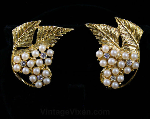 Glam 1950s Earrings - Wing Like - Faux Pearls & Rhinestones - Goldtone Metal Leaves - Celebrity Fashion Jewels - Deadstock on Card - 42406