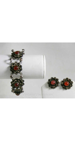 Pretty 1940s Silver & Carnelian Daisy Bracelet and Earrings - Made in Italy - New In Box - Demi-Parure - Orange - Deadstock - 40244