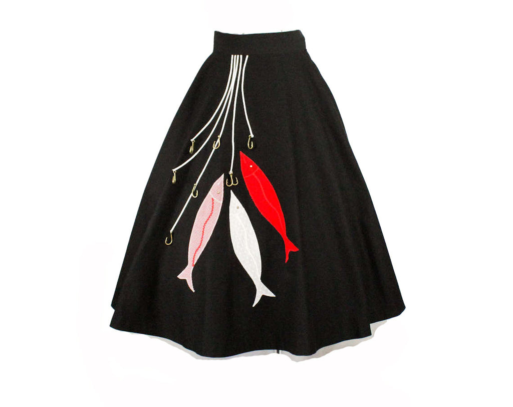Size 4 Fishes Novelty Circle Skirt - 1950s Design Repro - Black Cotton 50s Summer Full Skirt with Red & White Fish Hooks Rope - Waist 25