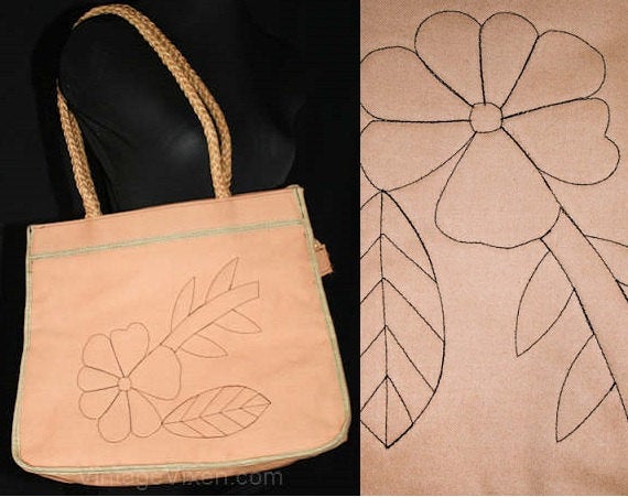Hippie Chic 1970s Purse - Taupe Daisy-Stitched Canvas Tote - Large Summer Boho Handbag - Authentic 70s - Natural Rope - Vinyl - 39428-1