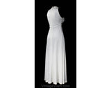Size 8 White Evening Dress - Femme 1970s Goddess Formal Gown - White Halter Look 70s Sleeveless - Plunge V Neck & Lavish Beading - Bust 34.5