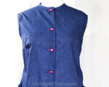 XL 1960s Sun Dress - Size 18 Blue Chambray Cotton Summer Shift - 60s Lounge Wear - Pink & Green Embroidery Pockets - Button Front - Bust 46