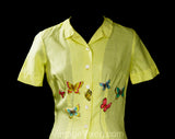 Size 6 McMullen Blouse with Butterfly Appliques - 1950s Yellow Fine Linen Top - Short Sleeved 50s Butterflies Shirt - Beautiful! - Bust 34