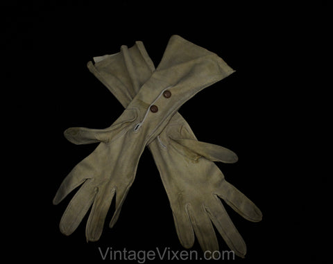 1930s Leather Gloves - Taupe Light Brown Suede 30s Pair of Gloves with Classic Stitched Points - Early Plastic Snaps At Wrist - 50306