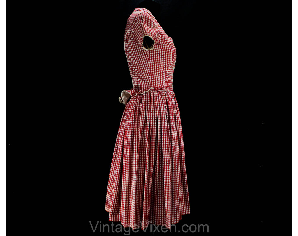 XS 1950s Dress - Red & White Cotton German Dirndl - Adorable 50s Corse Vintage Vixen Clothing XS 1950s Dress - Red & White Cotton German Dirndl - Adorable 50s Corse Vintage Vixen Clothing