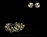 Lisner Bracelet & Earrings - 1950s - 1960s - Curving Leaves - Feathery Elegant Leaf and Woodland Nuts - Classic Gold Office Jewelry - 46048
