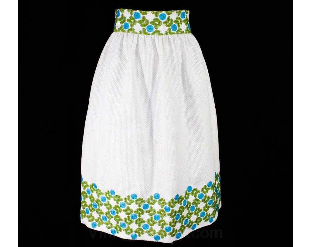 Size 10 Full Skirt - 1960s Fresh White Cotton Pique Fabric with Turquoise & Green Lattice Flowers - 60s Embroidery Border - Waist 28