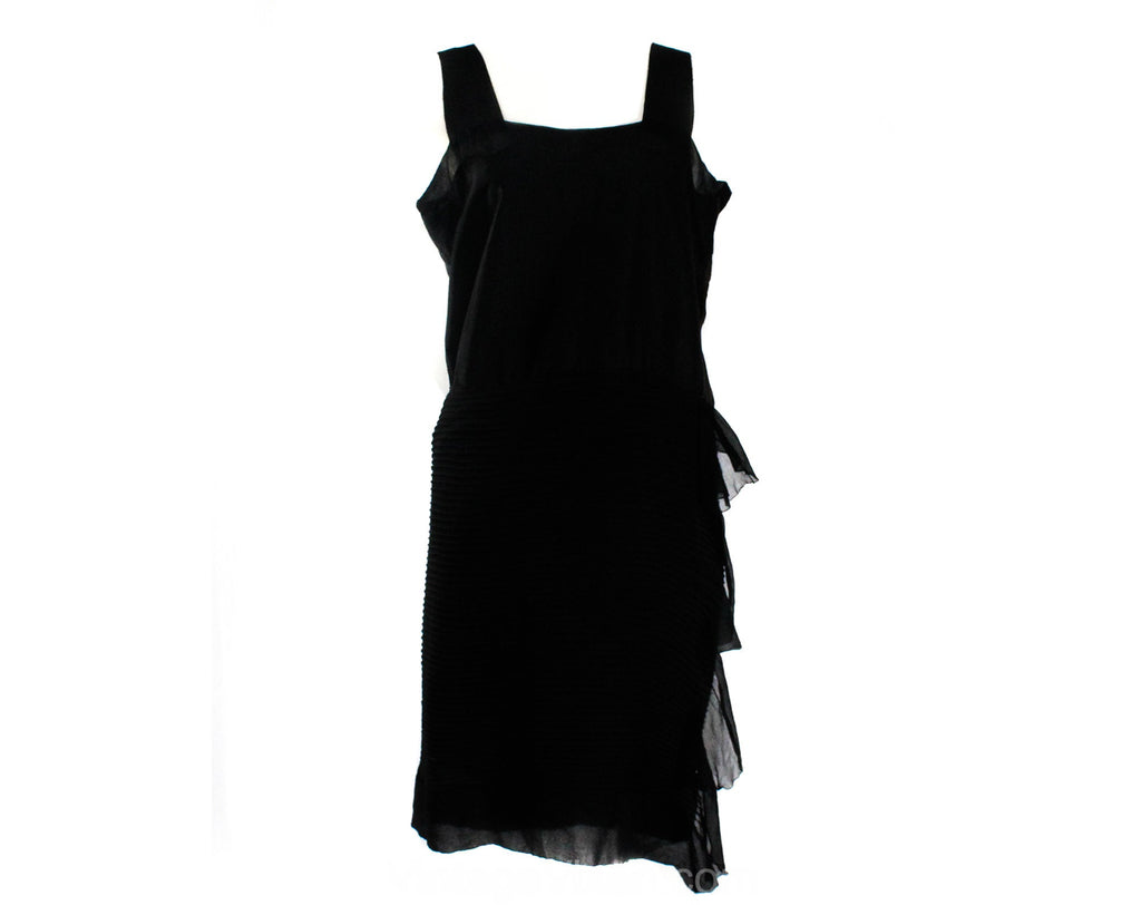 Size 8 1920s Flapper Dress - Chic 20s Era Avant Garde Party Cocktail w Vintage Vixen Clothing Size 8 1920s Flapper Dress - Chic 20s Era Avant Garde Party Cocktail w Vintage Vixen Clothing