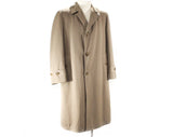 Mens Large 1940s Gabardine Coat - Exceptional 40s 50s Tan Wool Overcoat Outerwear - Convertible Flyer Label - Detachable Lining - Chest 44