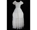 Size 8 Evening Ball Gown - Bouffant White 1950s Formal Dress - Short Sleeve Lace & Organdy Debutante 50s Wedding - Spring Summer - Waist 27