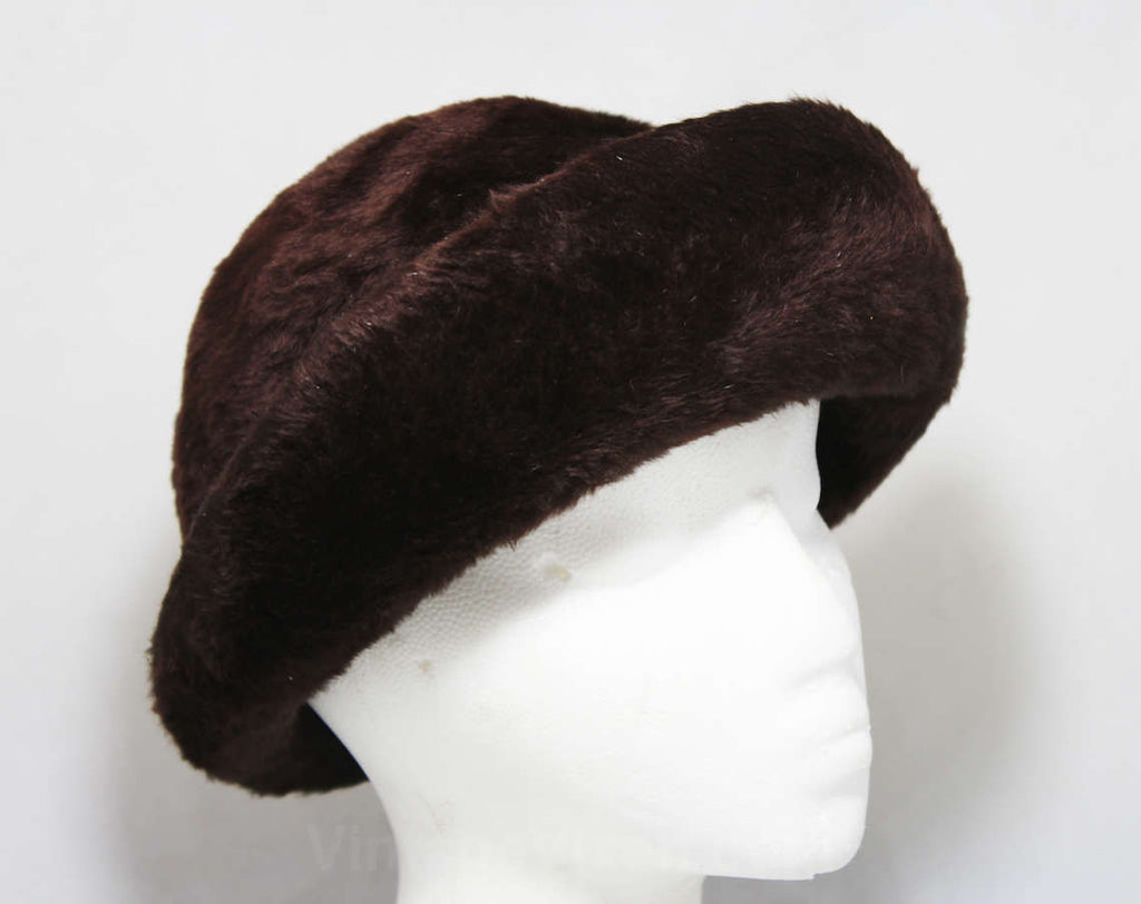 Flapper Inspired Furry Brown Felt Cloche Hat - Close-Fitting 1920s Look Millinery - 1960s Design - Perfect For Fall & Winter - Mint - 45343