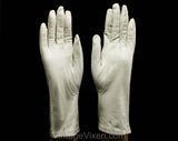 Size 6 1/2 1950s Ivory Bone Leather Gloves - Beautiful Table Cut Pair of Fine Top Grain Leather - Wrist Length 50s Van Raalte - Silk Lined