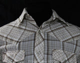 XS Small Men's Western Shirt - 1970s 80s Rockabilly Cowhand Mens Top - Short Sleeved Beige Neutral White Plaid Cotton - Neck 14 - Chest 37.5