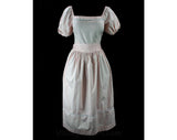 Size 8 Pale Pink 1950s Peasant Dress - Folk Style 50s Cotton Sun Dress - Eyelet Lace - Puff Sleeve - With Sash - Waist 26.5 - 42330