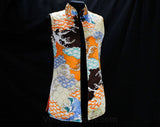 Size 0 Asian Vest - 1960s 70s Quilted Floral Sleeveless Tunic - Far East Scenic Waves Novelty Print - Mandarin Collar - Orange Blue Brown