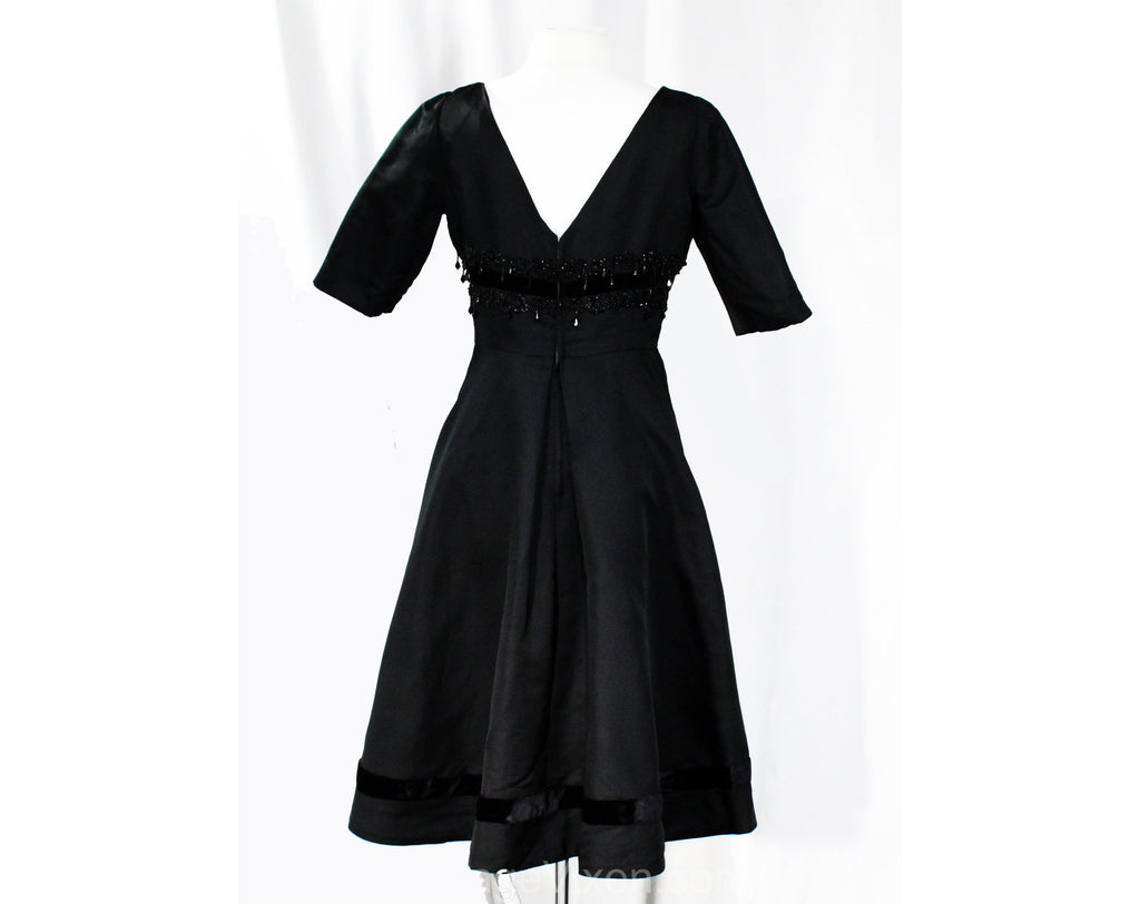 Size 12 1950s Cocktail Dress - Haute Quality Black Silk with Beaded Ve Vintage Vixen Clothing Size 12 1950s Cocktail Dress - Haute Quality Black Silk with Beaded Ve Vintage Vixen Clothing