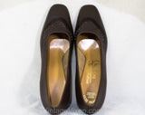 Size 7 Brown Shoes with Cutwork Scallops - 1950s 1960s Chocolate Mocha Leather Heels by Cotillion - 60s Unworn NOS Deadstock - 7B Width