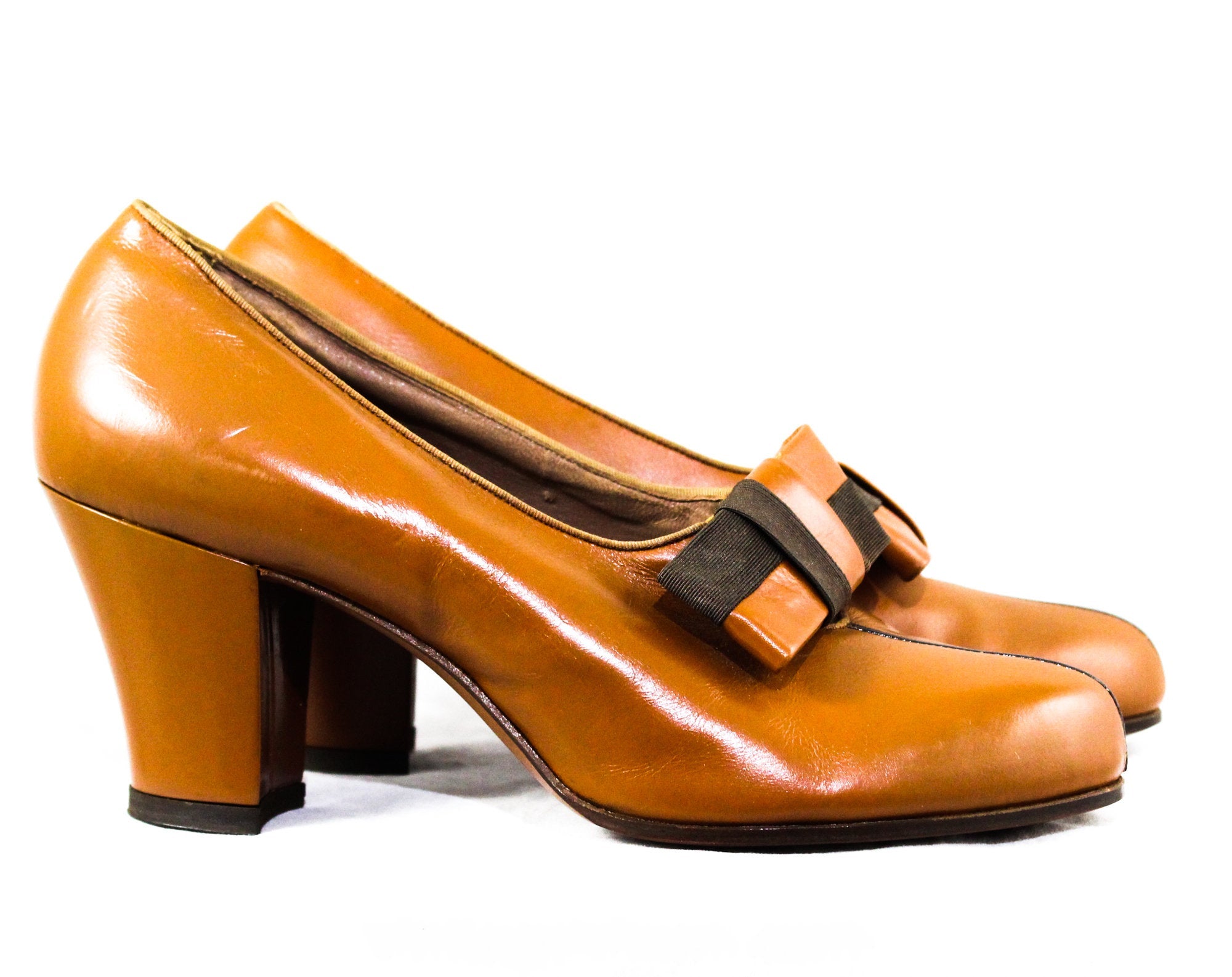 Size 5 Brown 1940s Shoes - Unworn 40s Secretary Style Caramel Tan Leat –  Vintage Vixen Clothing