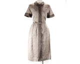 Size 8 1950s Secretary Dress - Short Sleeved 50s Brown Fleck Cottony Fitted Sheath - Peter Pan Collar & Bow - Original Belt - Waist 29.5