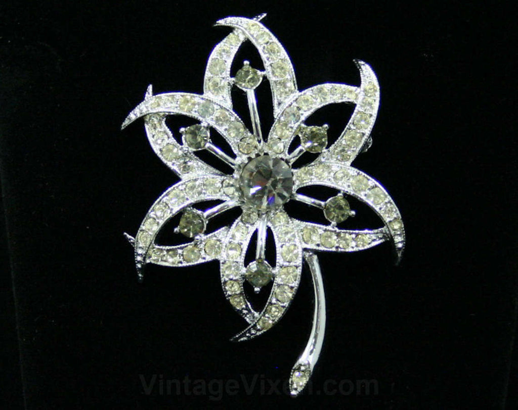 Exceptionally Pretty Flower Pin - 60s Sarah Coventry Brooch - 1960s - Bright Rhinestones & Grey Rhinestone Details - Mint Condition - 42496