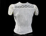 Size 6 1940s Peasant Blouse - Fresh White Cotton Short Sleeved Top with Daisy Eyelet Embroidery - 40s Spring Summer Sheer Shirt - Bust 34